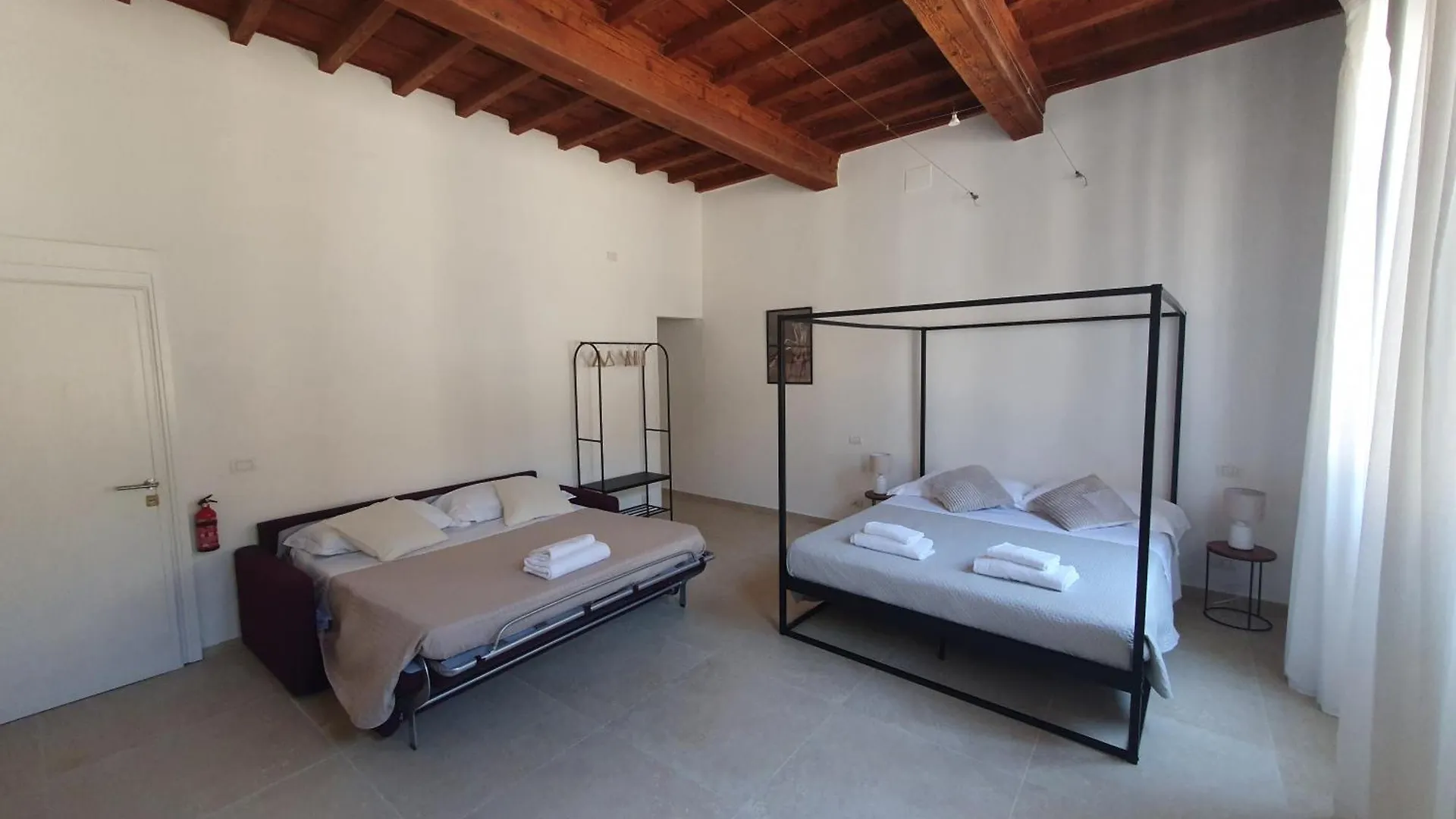 Privatunterkunft Ferienwohnung Pitti Rainbow Florenz Italien